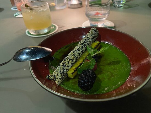 迪拜JA棕榈树庭院酒店主图