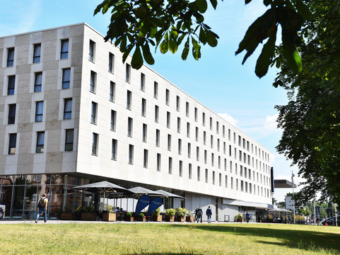 达姆斯塔特市中心迎宾酒店主图