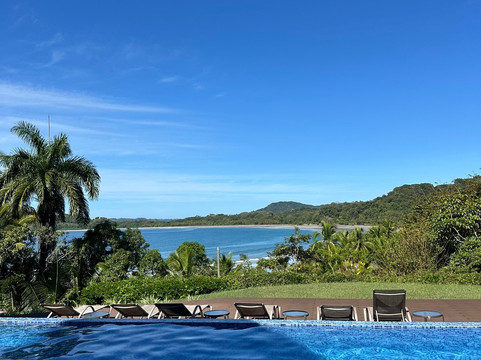 那普海滨平房主图