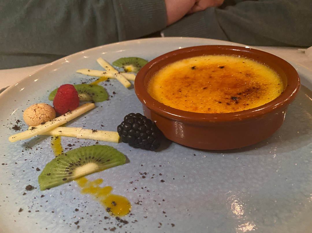 Le Midi Hotel-Restaurant主图