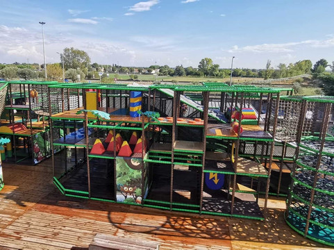 Oupa Splash-Marguerittes必去景点