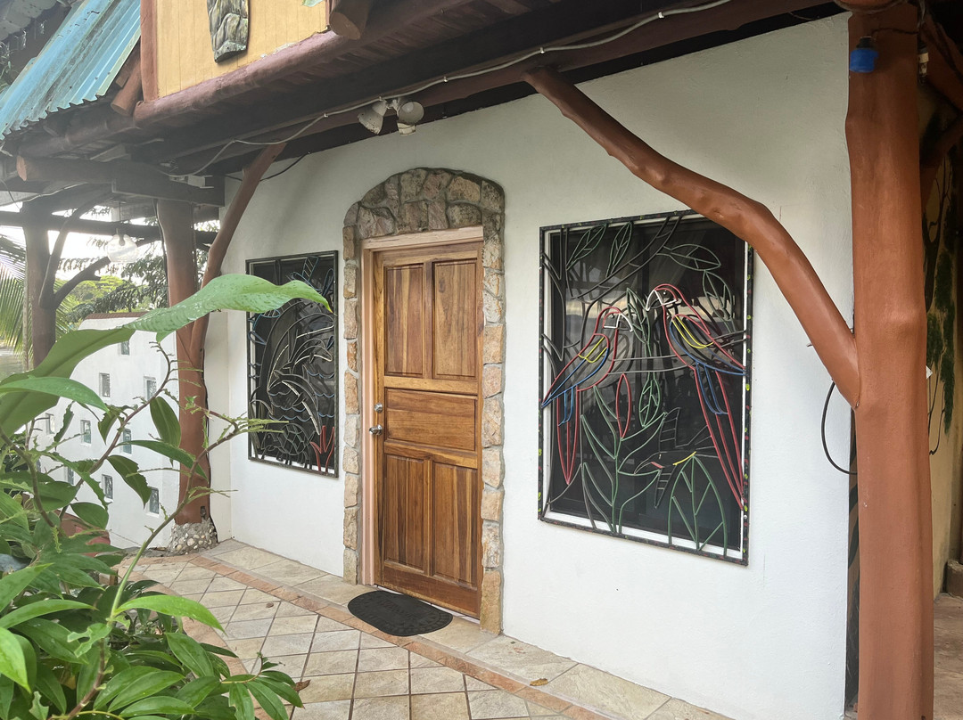 希门尼斯小屋酒店主图