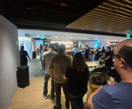 Plaza Premium Lounge (Domestic Departures, Terminal 2)-瓜鲁柳斯必去景点