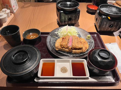 牛カツ京都勝牛 ミント神戸店