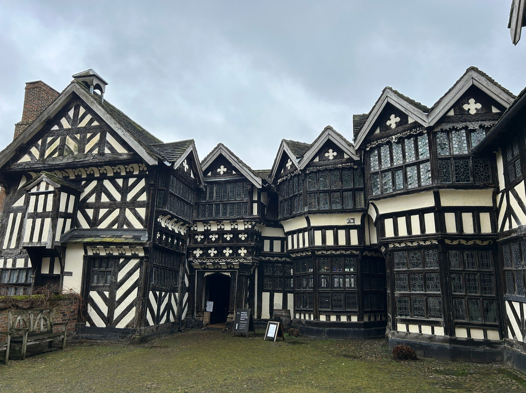 Little Moreton Hall-康格尔顿必去景点