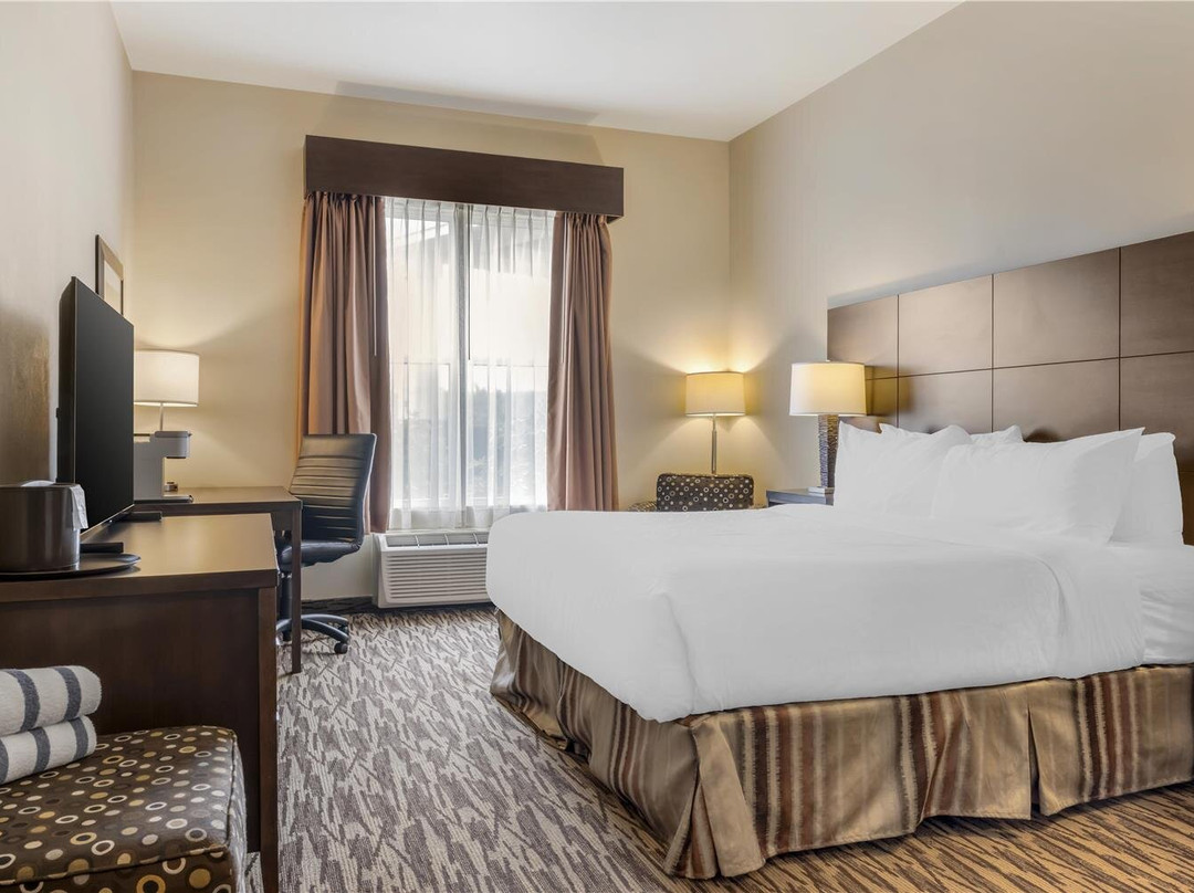 South Brookfield酒店住宿-Best Western Plus Bridgewater Hotel & Convention Centre