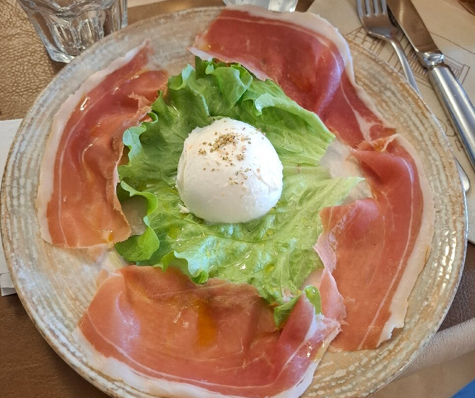 雷马特酒店主图