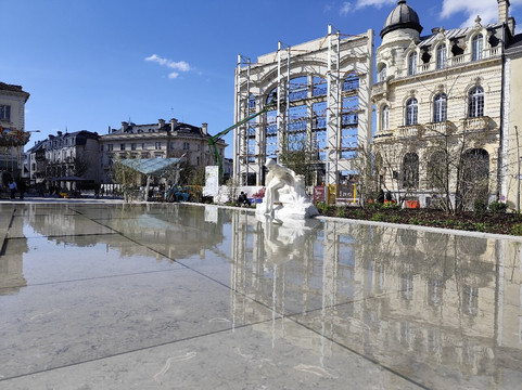 Place Clemenceau-坡市必去景点
