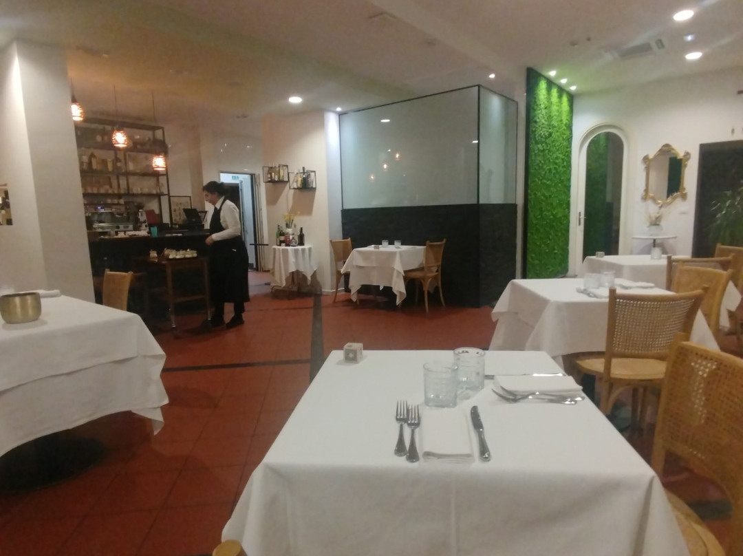 卡萨罗爱米迪克瑞斯酒店主图