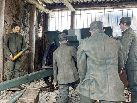 Cinque Torri-科尔蒂纳丹佩佐必去景点