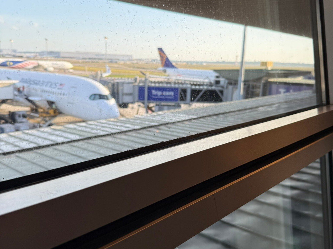 Golden Lounge-雪邦必去景点