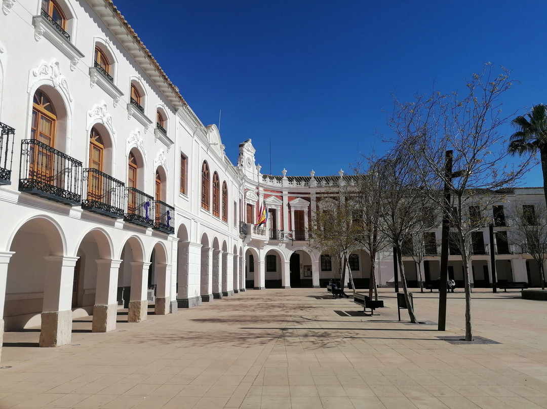 Ayuntamiento de Manzanares-曼萨纳雷斯必去景点