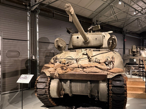 BASTOGNE BARRACKS-巴斯东必去景点