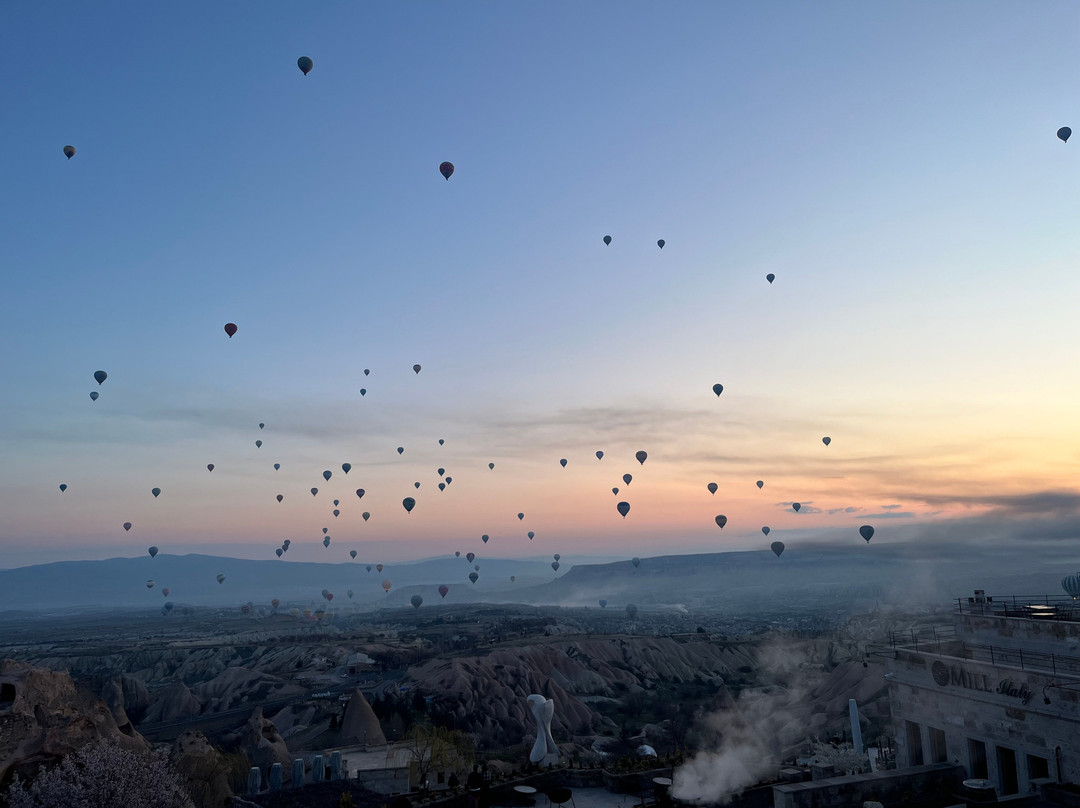 磨石山洞套房酒店主图
