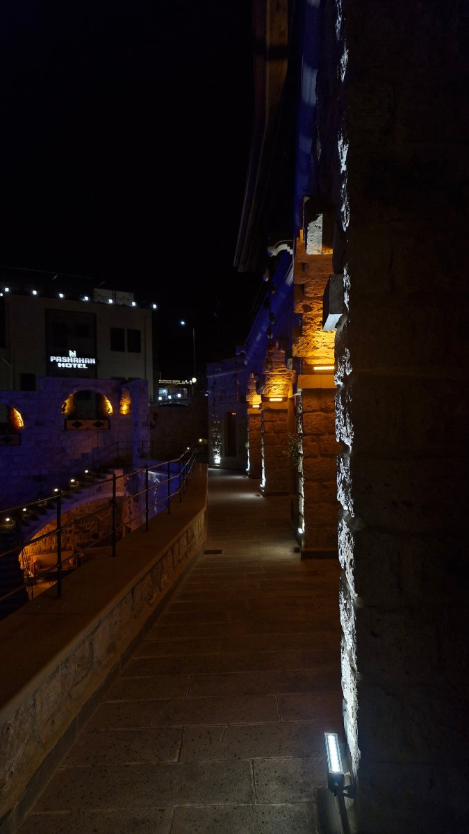 哥乐美洞穴旅馆-旅行者