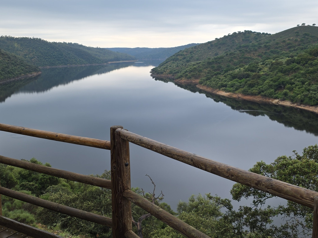 Monfrague Natural Ecoturismo-Malpartida de Plasencia必去景点