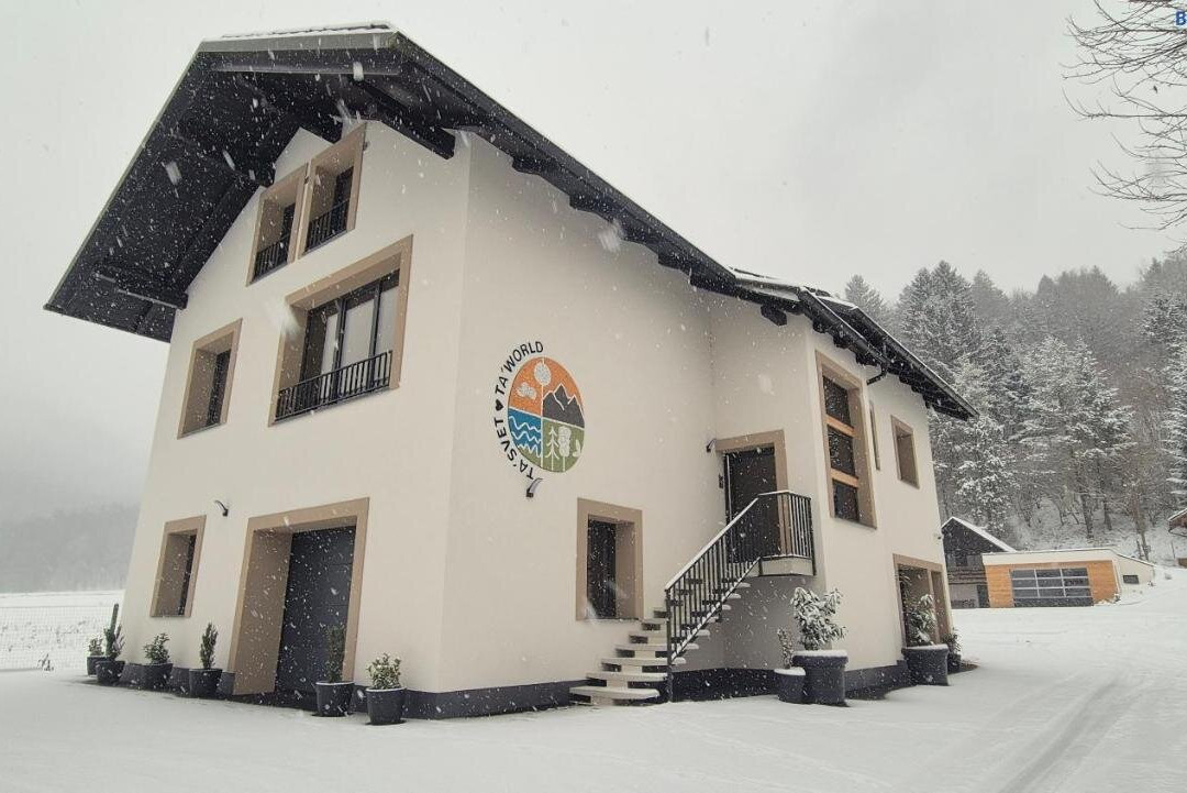 Ta World apartments