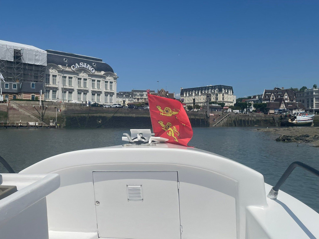 Le Bac de Trouville Deauville-特鲁维尔海滨城必去景点