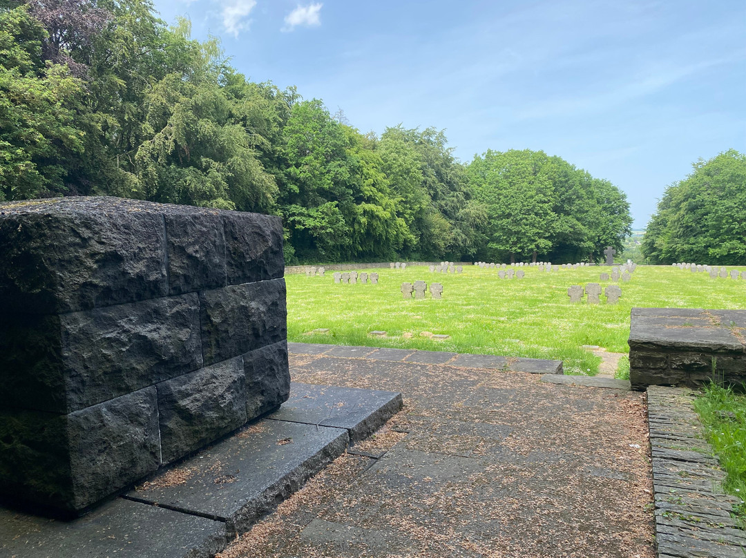 Soldatenfriedhof Vossenack-Huertgenwald必去景点