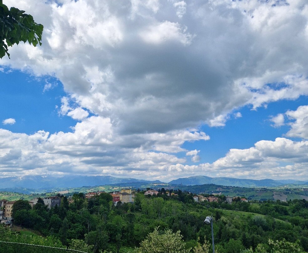 Centro Storica ( Loro Piceno )-Loro Piceno必去景点