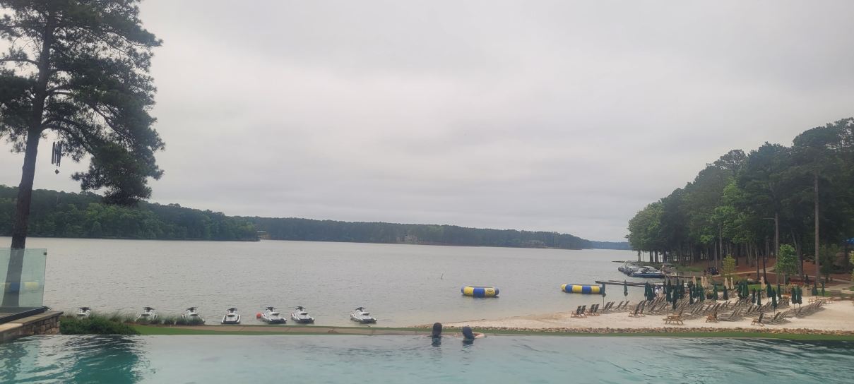 奥科尼湖雷诺兹丽思卡尔顿度假酒店-旅行者