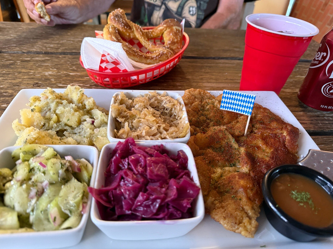 Tiny Schnitzel Haus