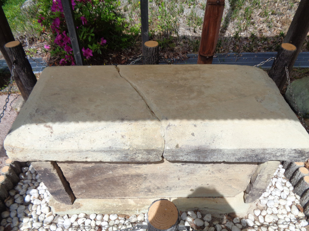 Combination-style House-shaped Stone Coffin