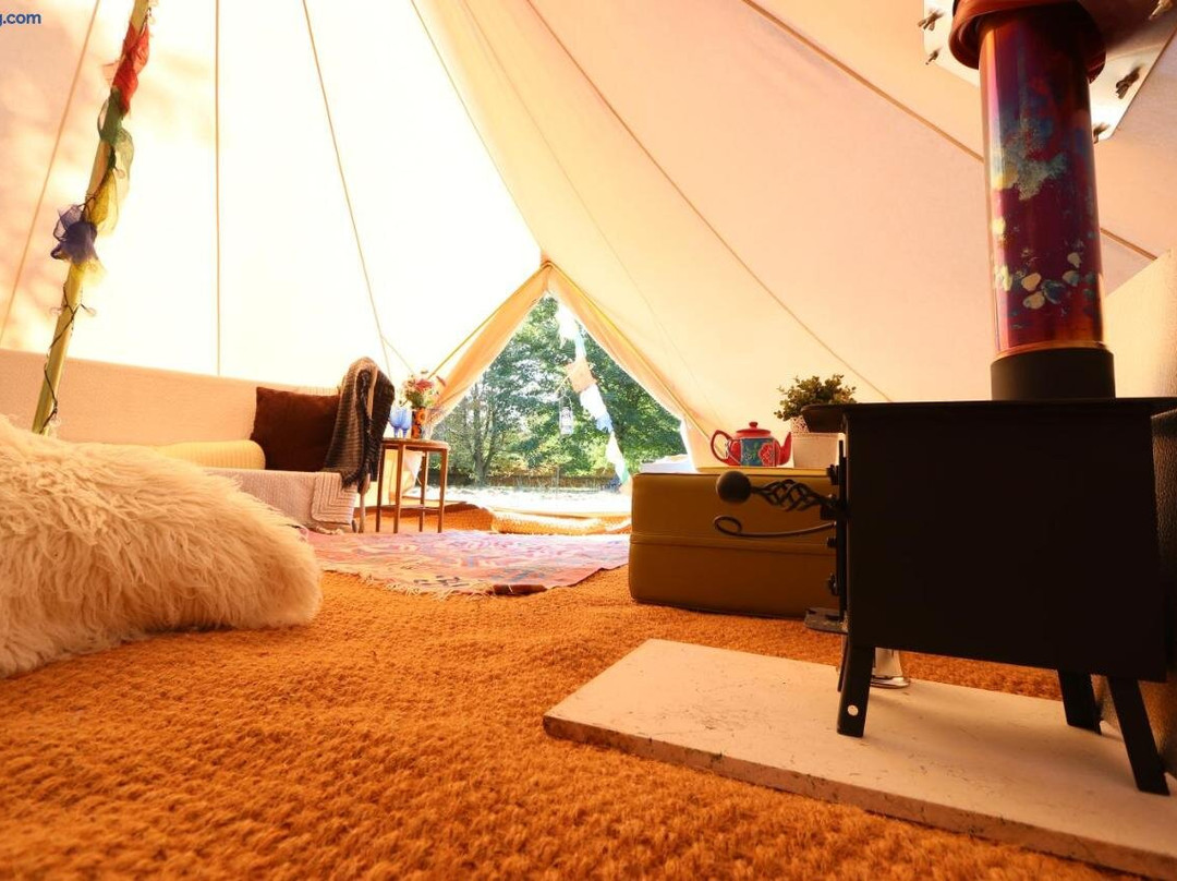 Mulberry Meadow Bell Tent