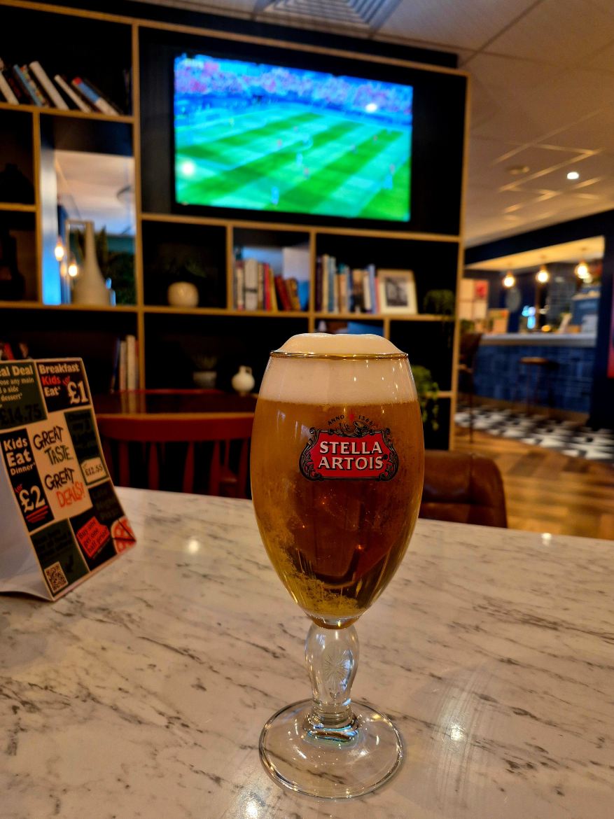 西布罗米奇旅客之家酒店-旅行者