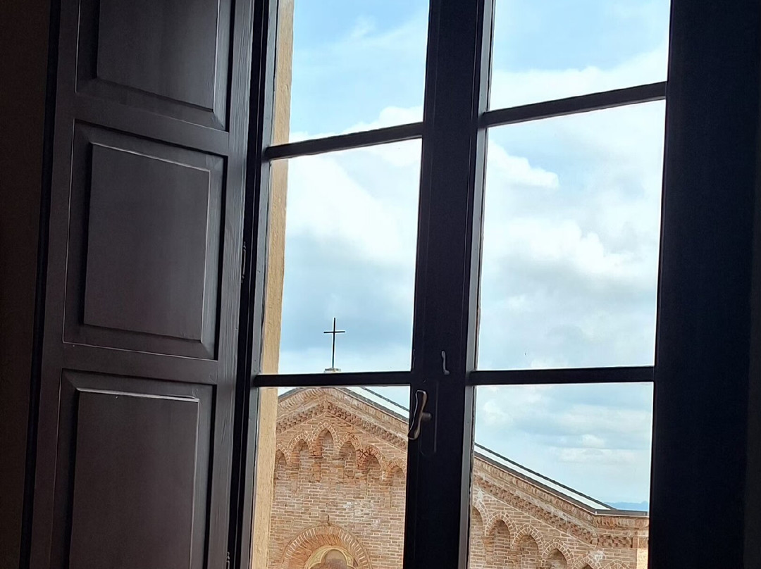 Castello dei Vicari-Lari必去景点