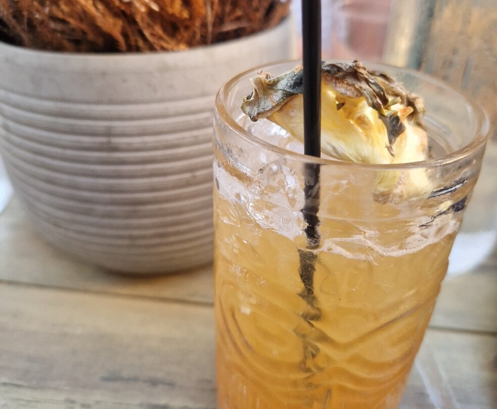 Sinagogi open air bar-干尼亚必去景点
