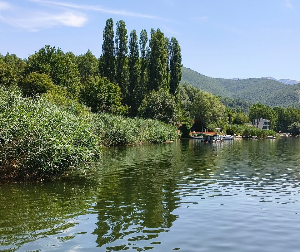 Giro del lago in battello-Piediluco必去景点