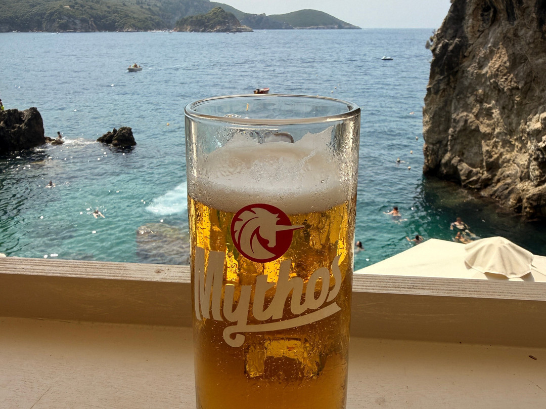 La Grotta Beach-Paleokastritsa必去景点