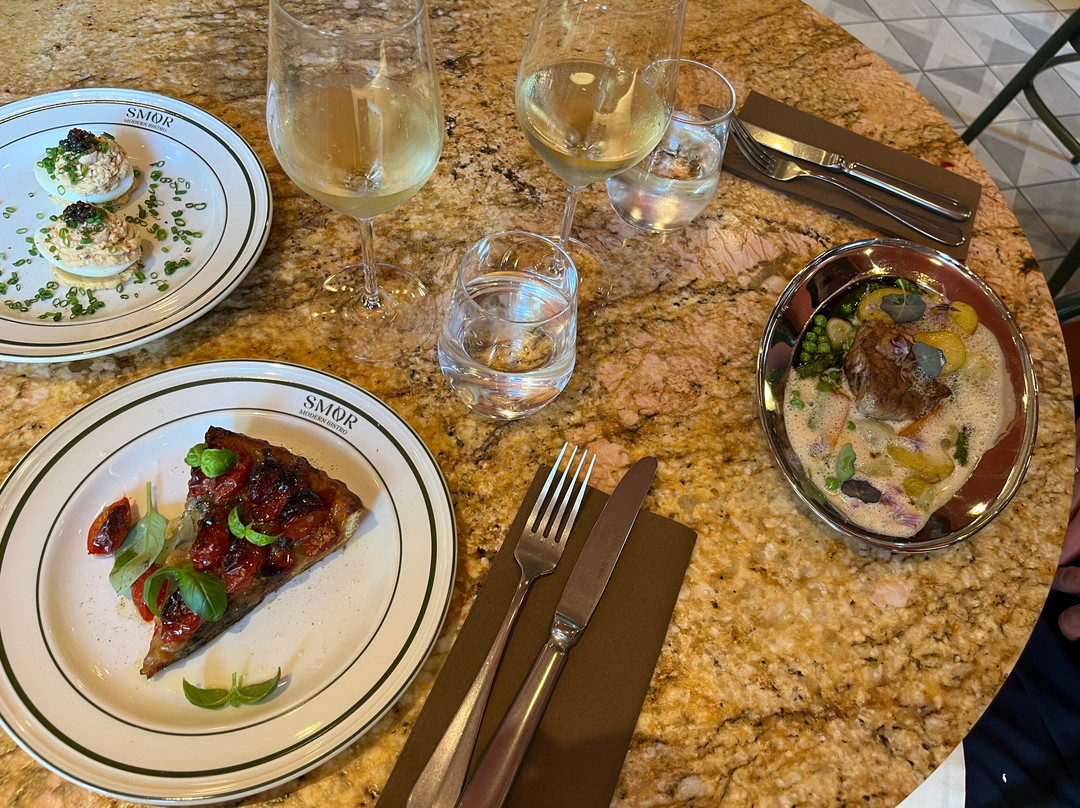 Smor Modern Bistro