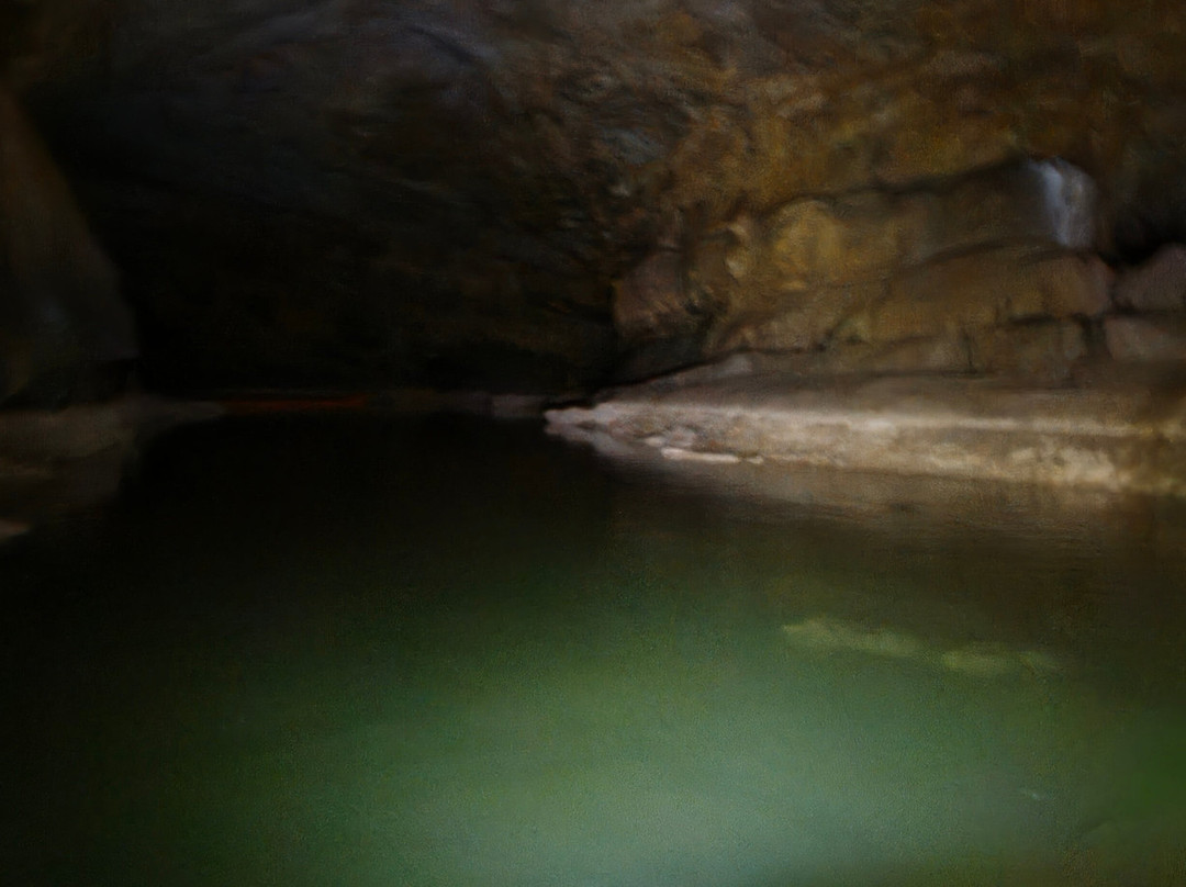 Križna Jama Cave-Bloska Polica必去景点