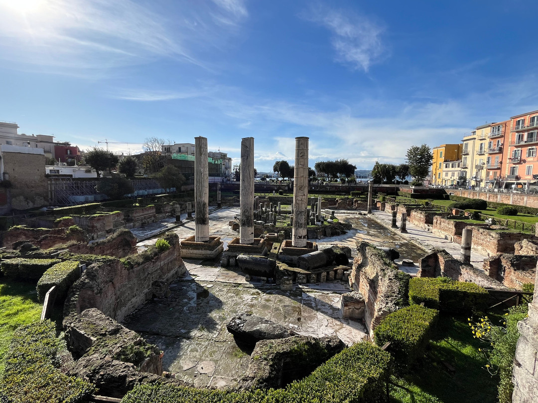 Macellum (Temple of Serapis)-波佐利必去景点