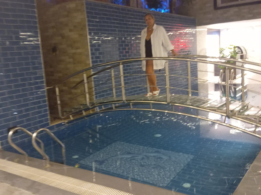 P夸特罗休闲酒店主图
