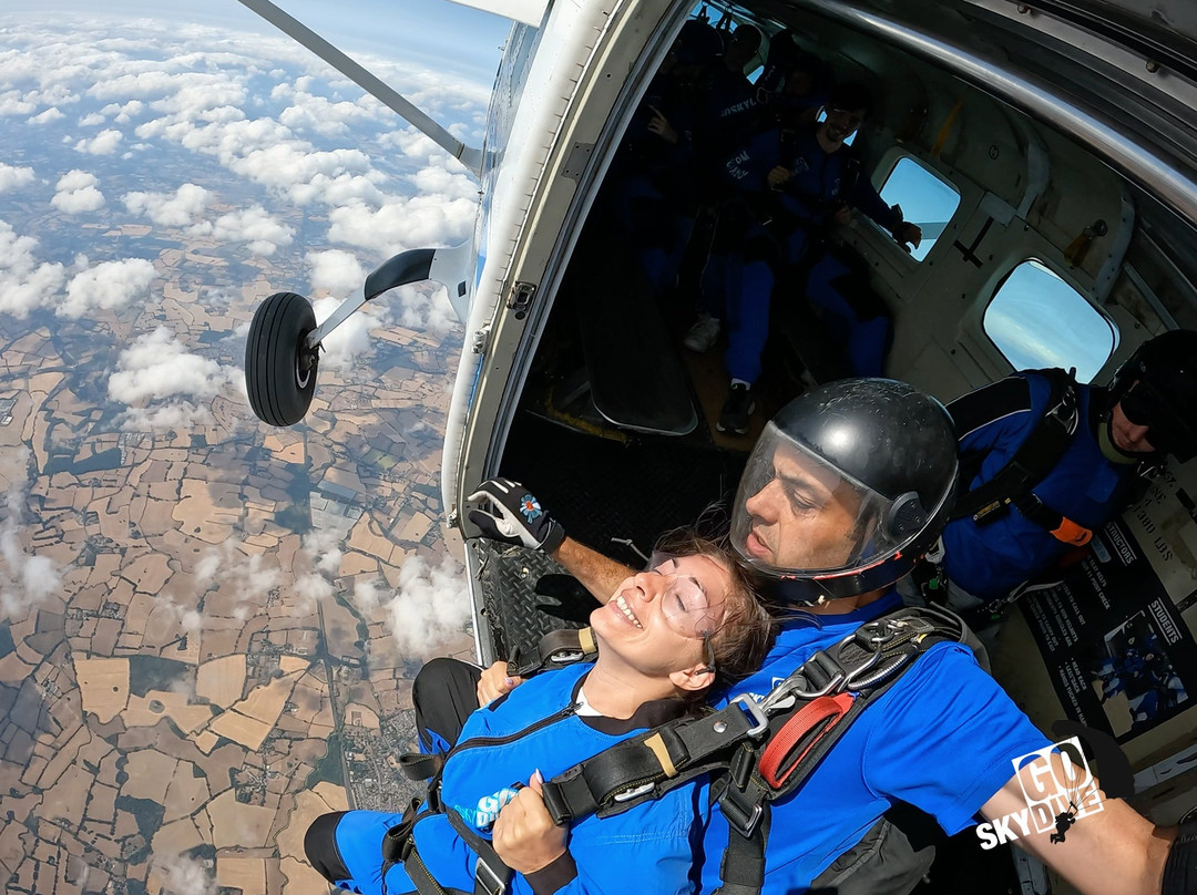 GoSkydive-索尔兹伯里必去景点