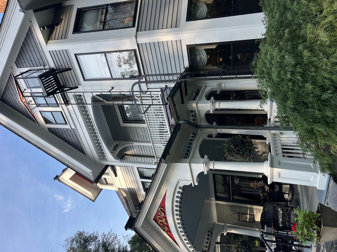 1899 赖特旅馆和马车屋主图
