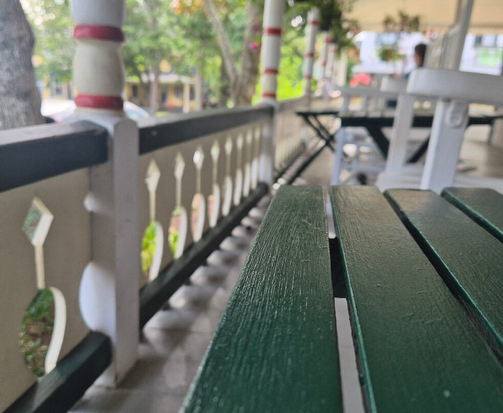 陪括特酒店主图
