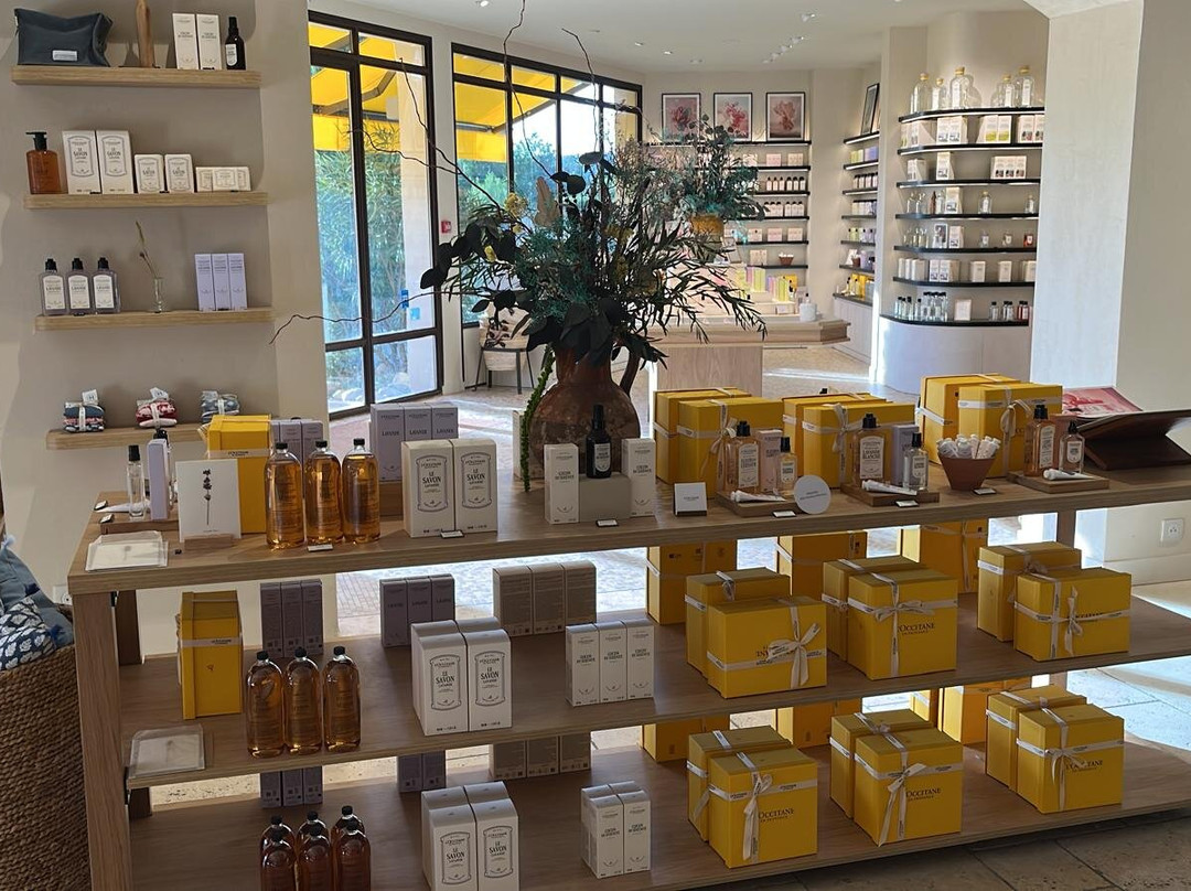 L'Occitane en Provence-马诺斯克必去景点