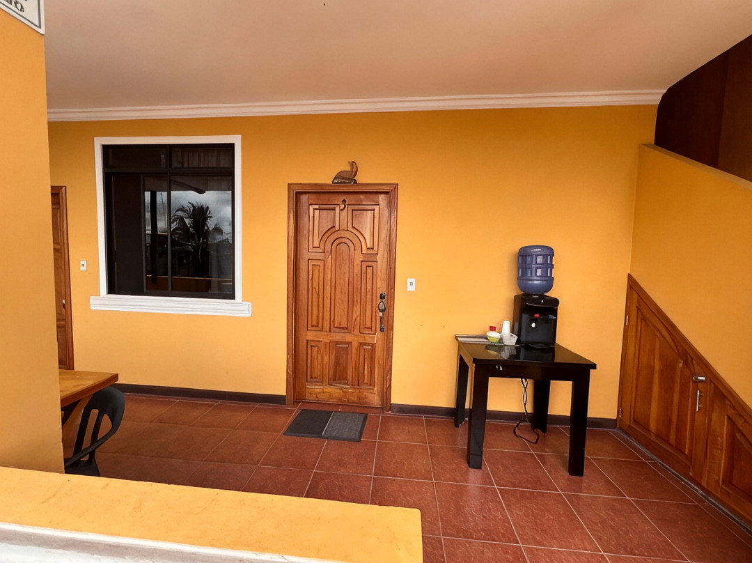Seymour Island酒店住宿-Hostal Casa Cascada