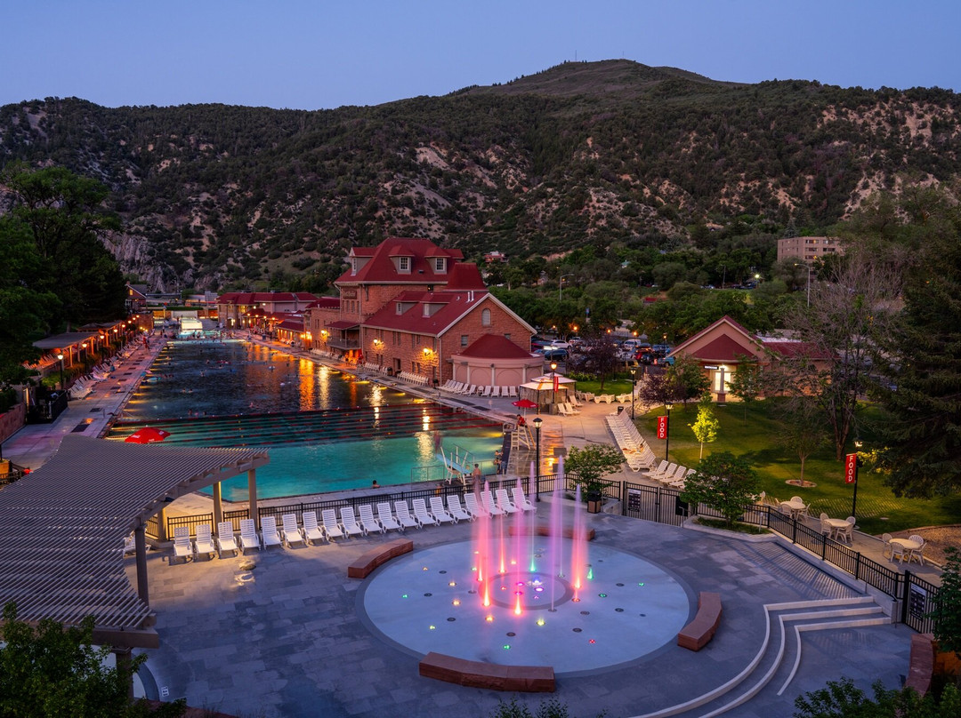 Glenwood Hot Springs Pool-格伦伍德温泉必去景点