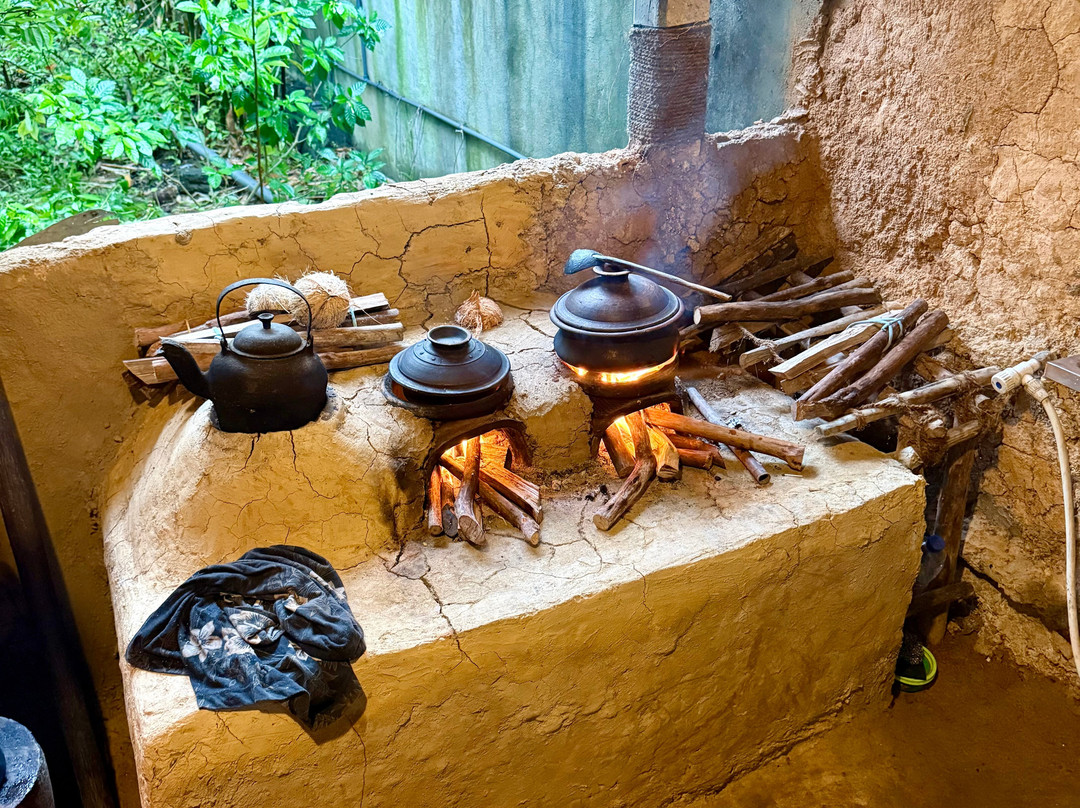 Spice Spoon: Traditional Smoke kitchen cooking Experience: southern Sri Lanka-Gurubebila必去景点