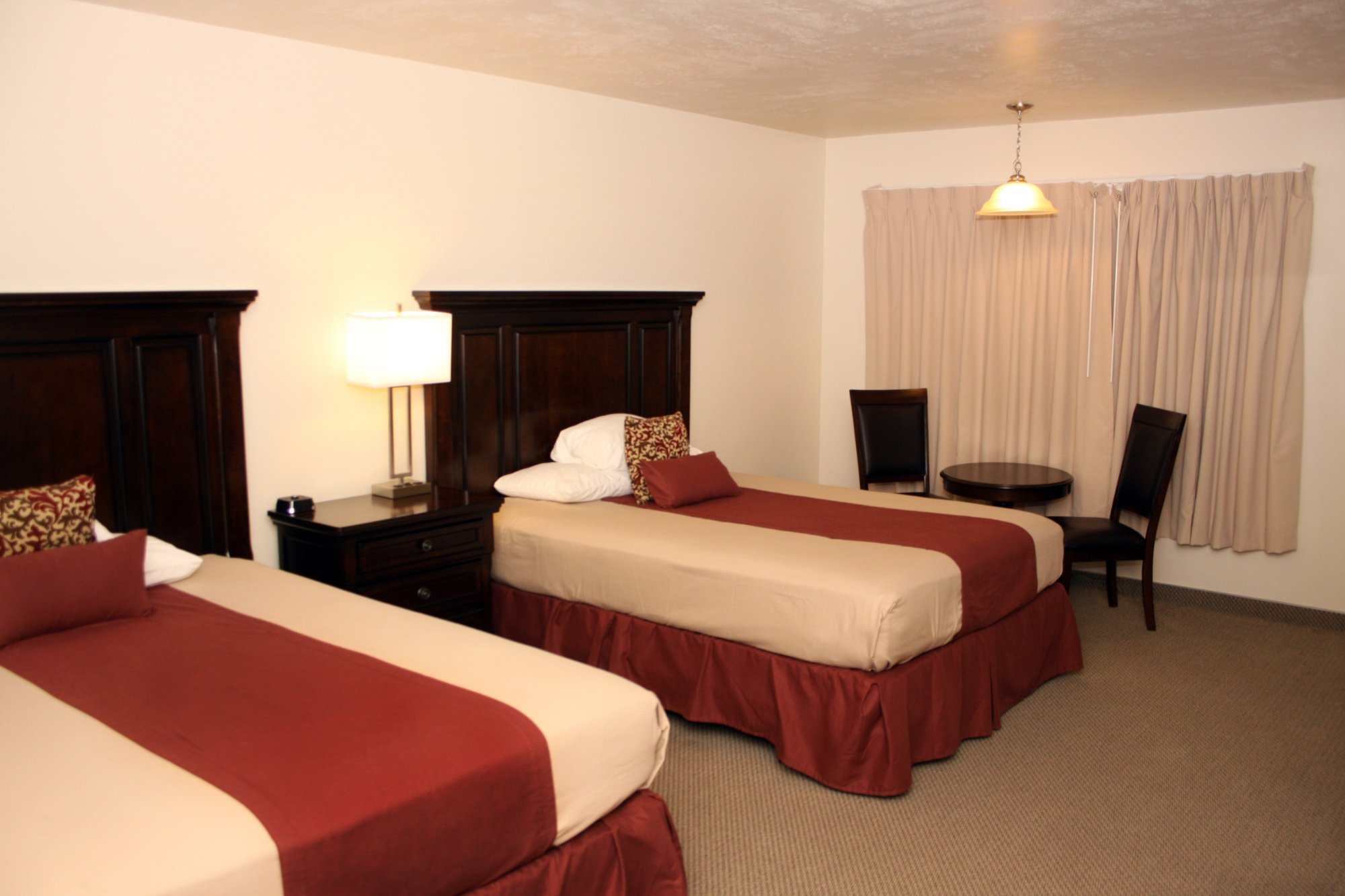 Clover Creek Inn-官方