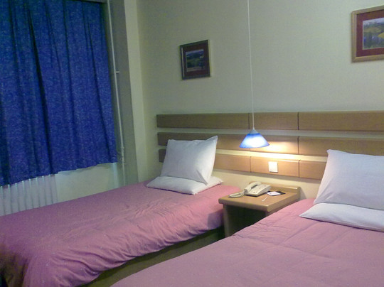 烟台如家二马路第一海水浴场店主图