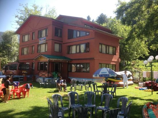 OYO 69197 Hotel Royal Spring