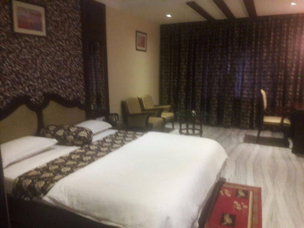 Jharsuguda酒店住宿-Hotel Bishnu Palace