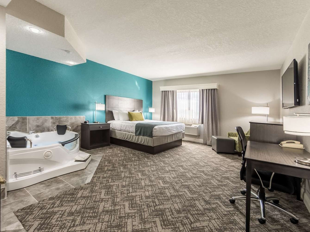 塞巴斯蒂安贝斯特韦斯特普勒斯套房酒店主图