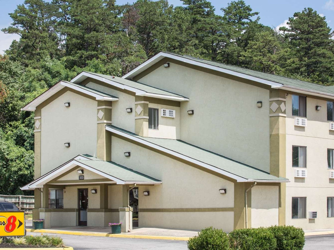 Super 8 by Wyndham Salem VA